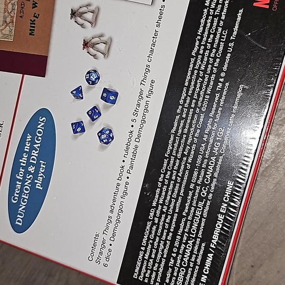 New Stranger Things Dungeons and Dragons Game - Picture 6 of 6
